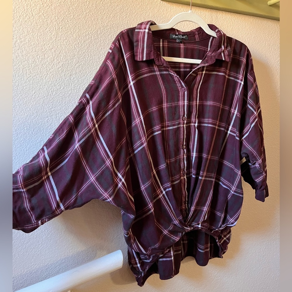Francesca’s quarter length plaid shirt